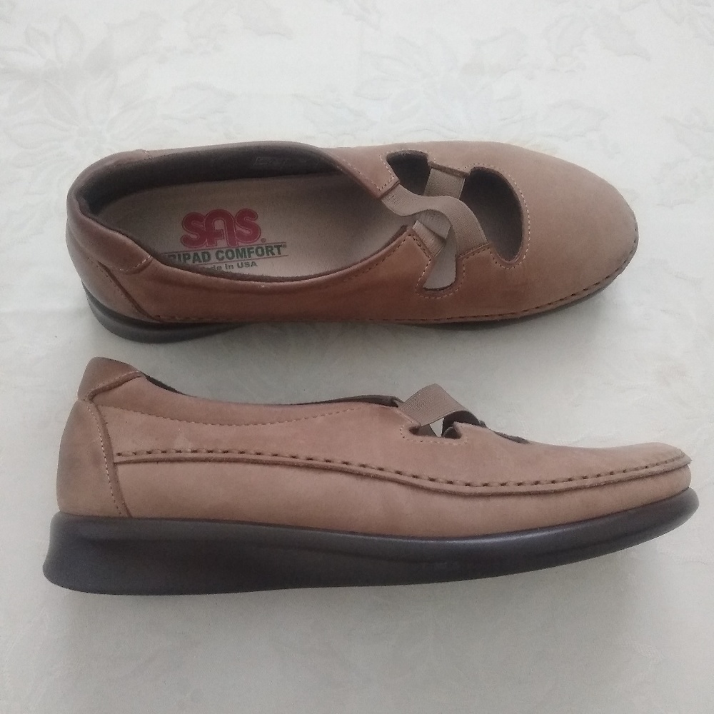 SAS Tripad cushion leather slip on flats shoes